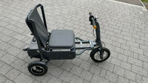 eFOLDi Lightweight Folding Electric Mobility Scooter 14 Mile Range Only 17KG