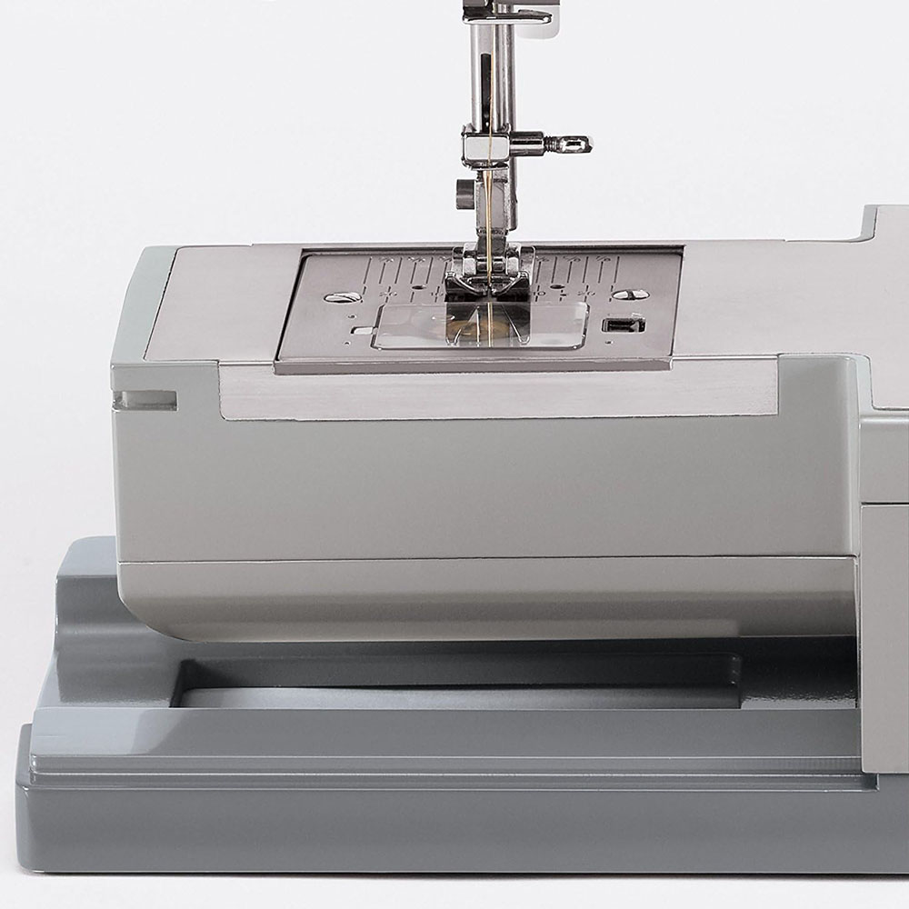 SINGER | Heavy Duty 4411 Sewing Machine with 11 Built-In Stitches, & Black Carrying Case