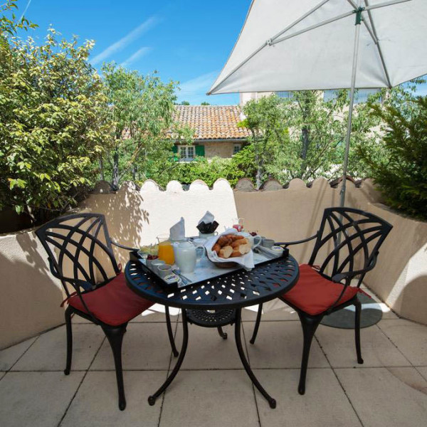ANTIQUE BRONZE (2 SEATER SET) 90 cm round cast aluminium garden furniture set