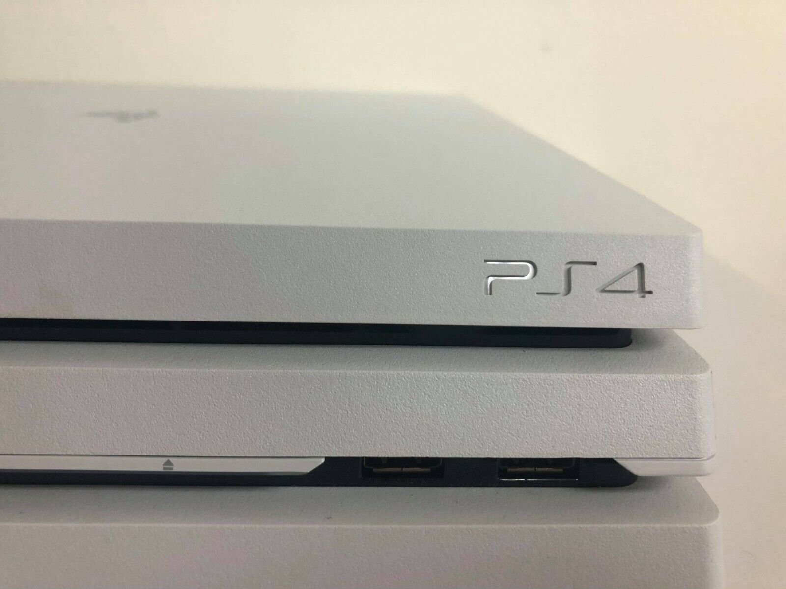 Sony PlayStation 4 Pro 1TB White (PS4)